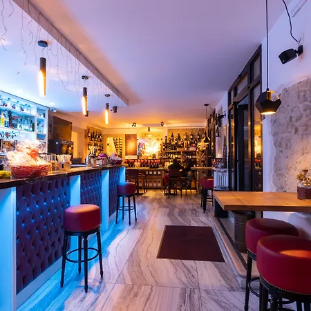 Castrum Wine Relais - Diffuso *
