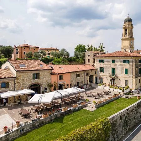 Castrum Wine Relais - Diffuso
