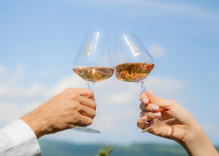 Castrum Wine Relais - Diffuso سان بيترو في كاريانو