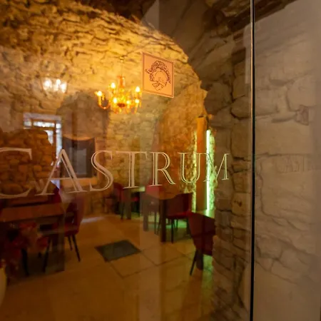Castrum Wine Relais *