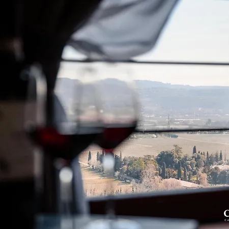 Hotel Castrum Wine Relais *