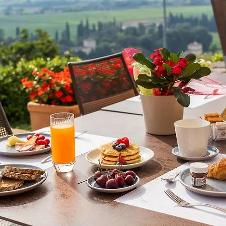 Hotel Castrum Wine Relais