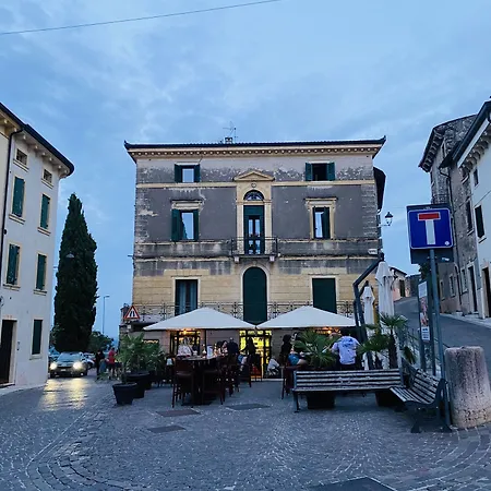 Отель Castrum Wine Relais *